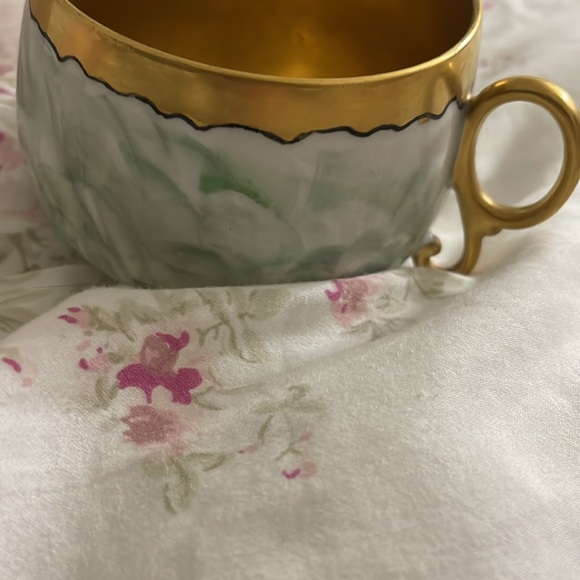 Tea Cups and Saucers - Antique Tea Cup Sets - china - Picture 6 of 10